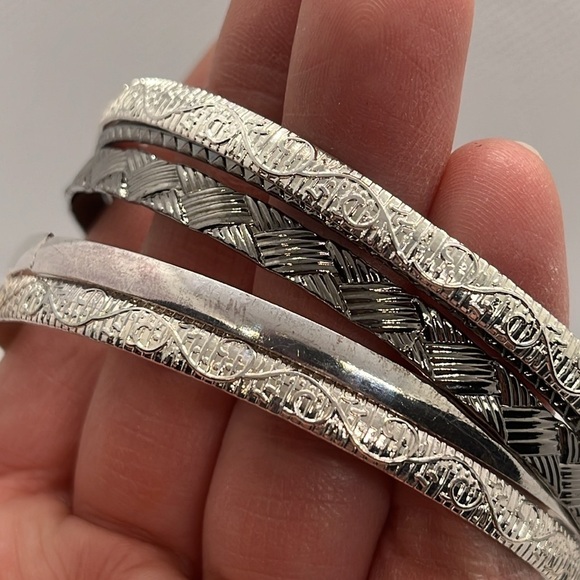 Sliver Tone Mixed Thickness Bangle Bracelets Textured - Picture 4 of 8